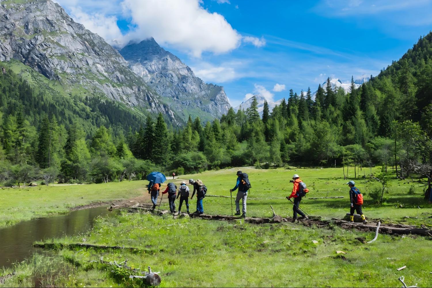 Beauty of Mt. Siguniang: Shuangqiao Valley, Mt. Siguniang - Danba