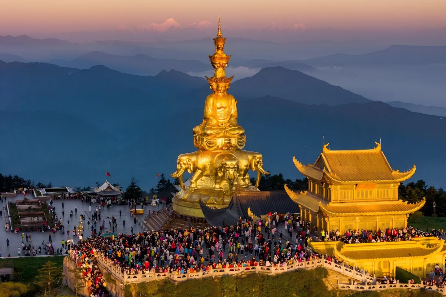 Chengdu - Leshan - Mt. Emei