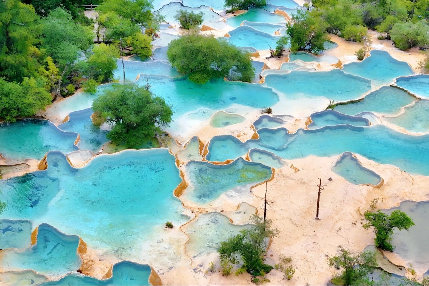 Chengdu - Jiuzhaigou, Huanglong Scenic Area