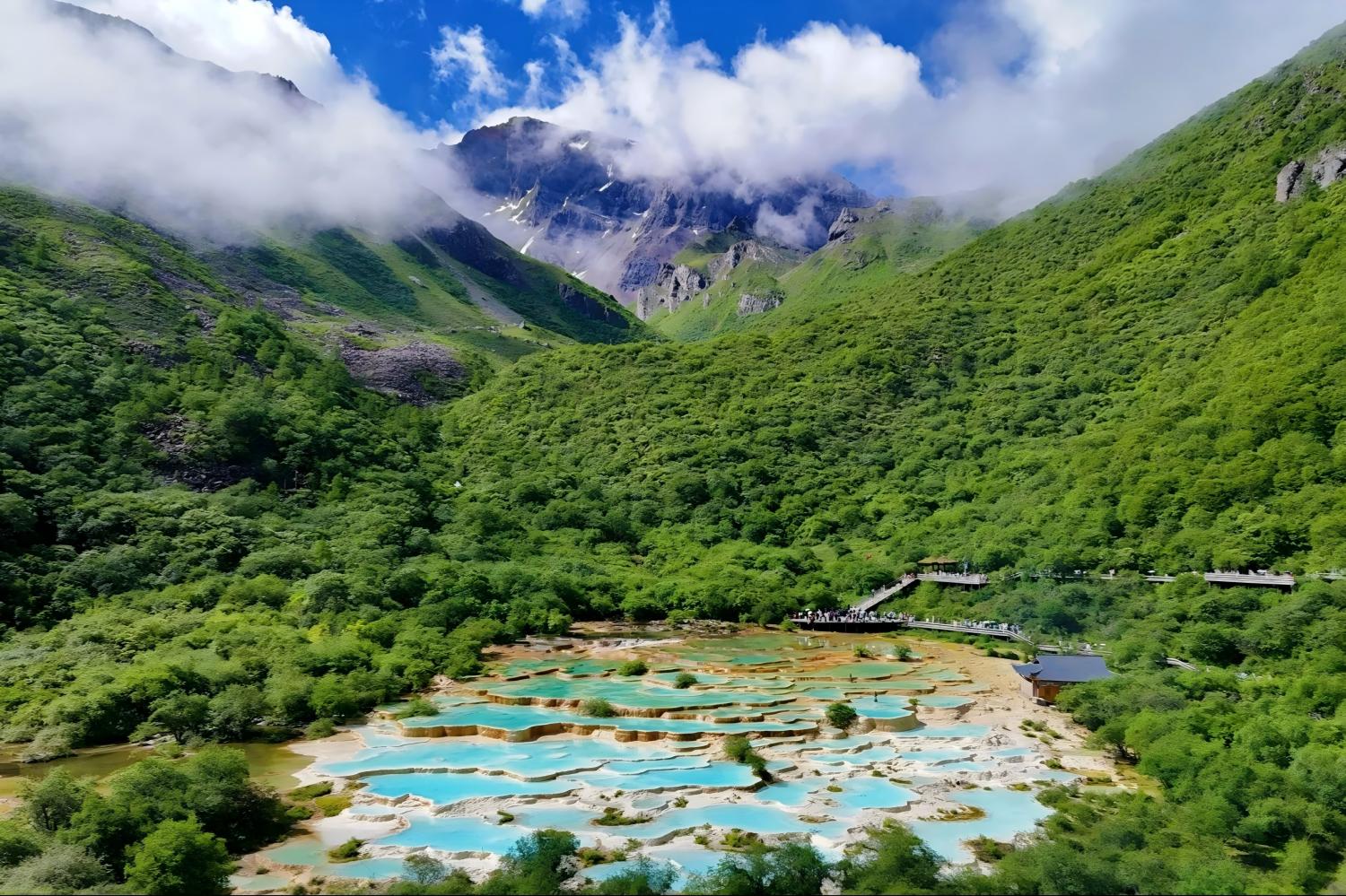 Chengdu - Jiuzhaigou, Huanglong Scenic Area