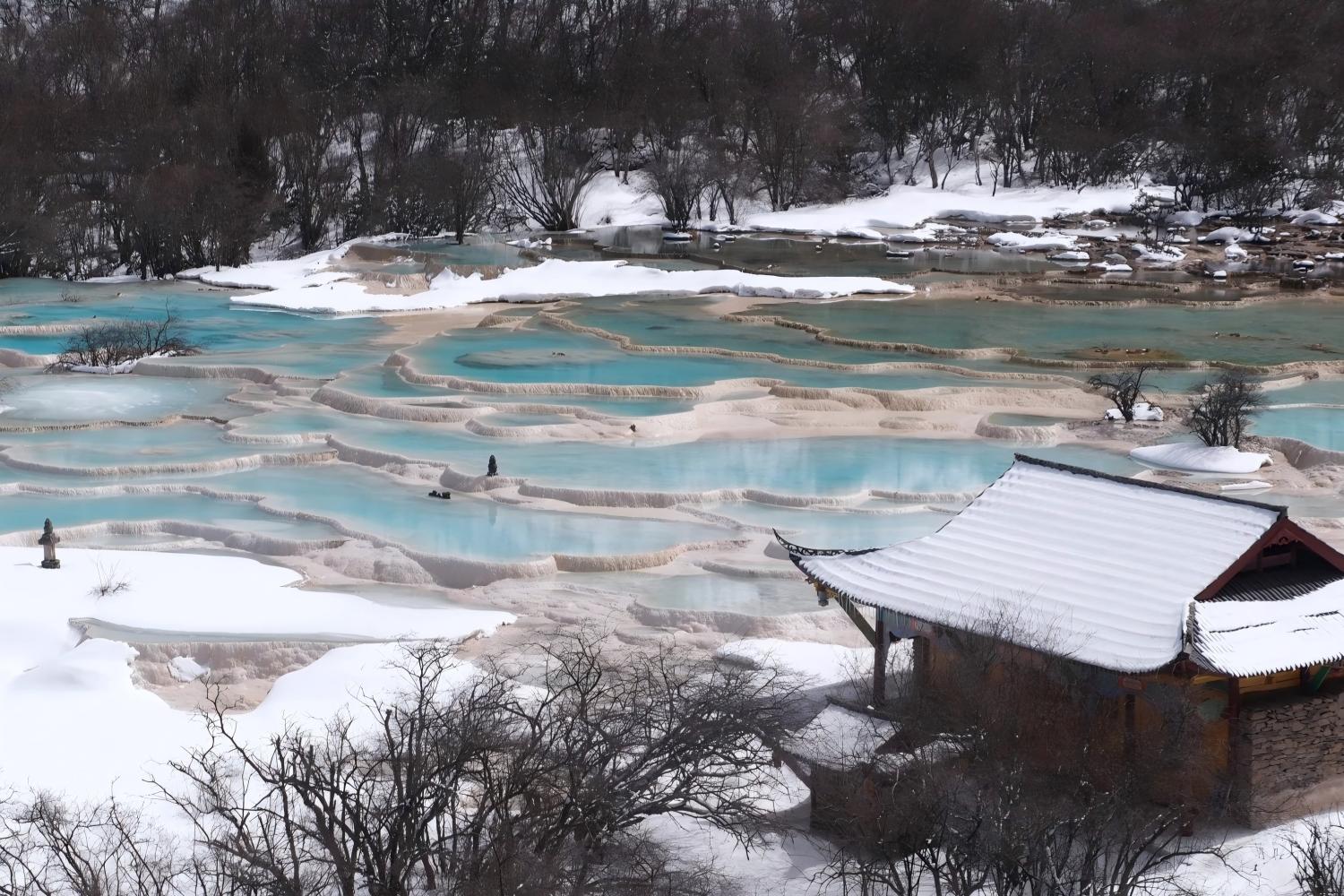 Chengdu - Jiuzhaigou, Huanglong Scenic Area