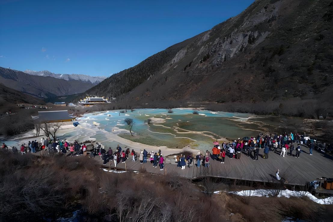 Chengdu - Jiuzhaigou, Huanglong Scenic Area