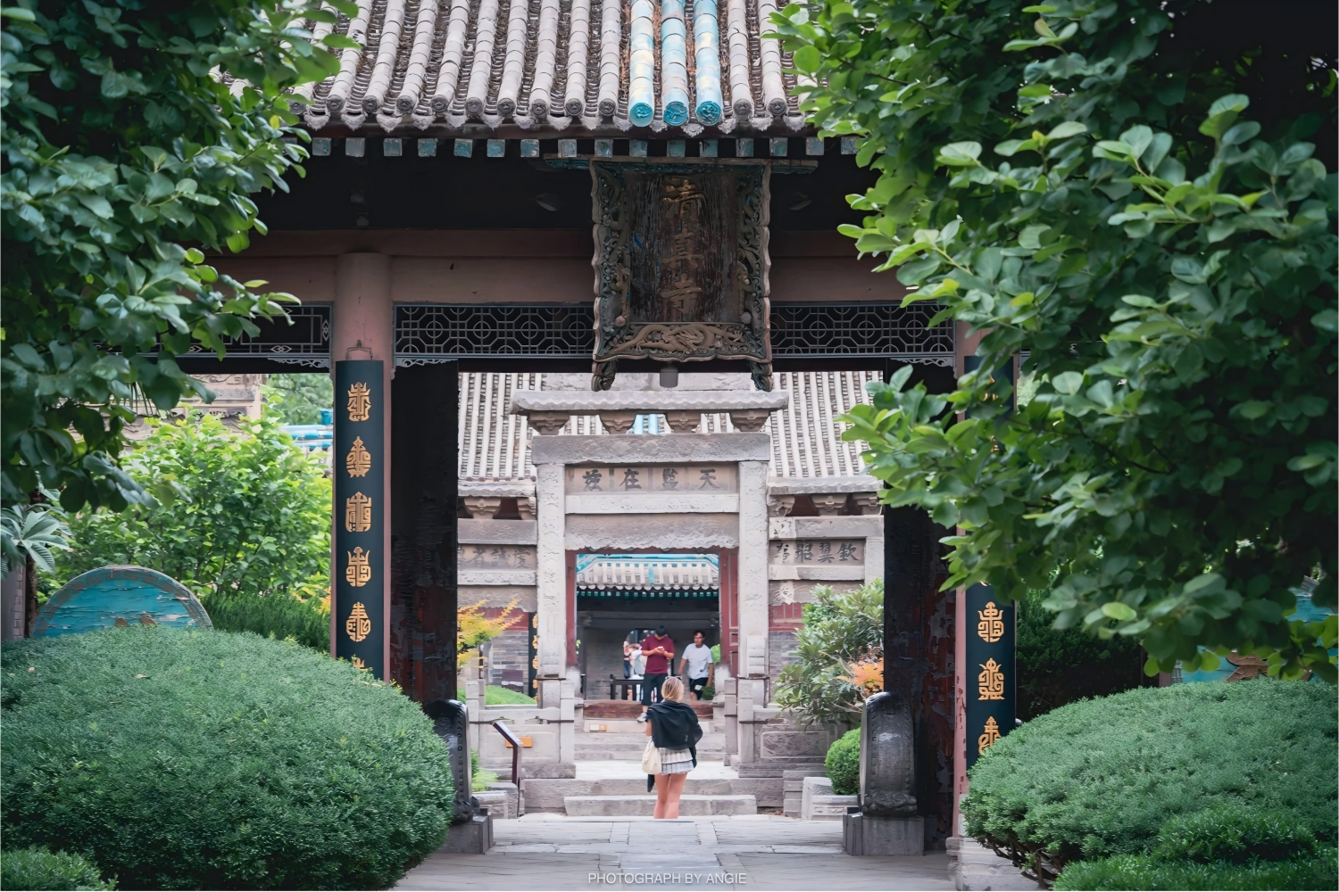 Xi'an City Highlights and a Flight to Zhangjiajie