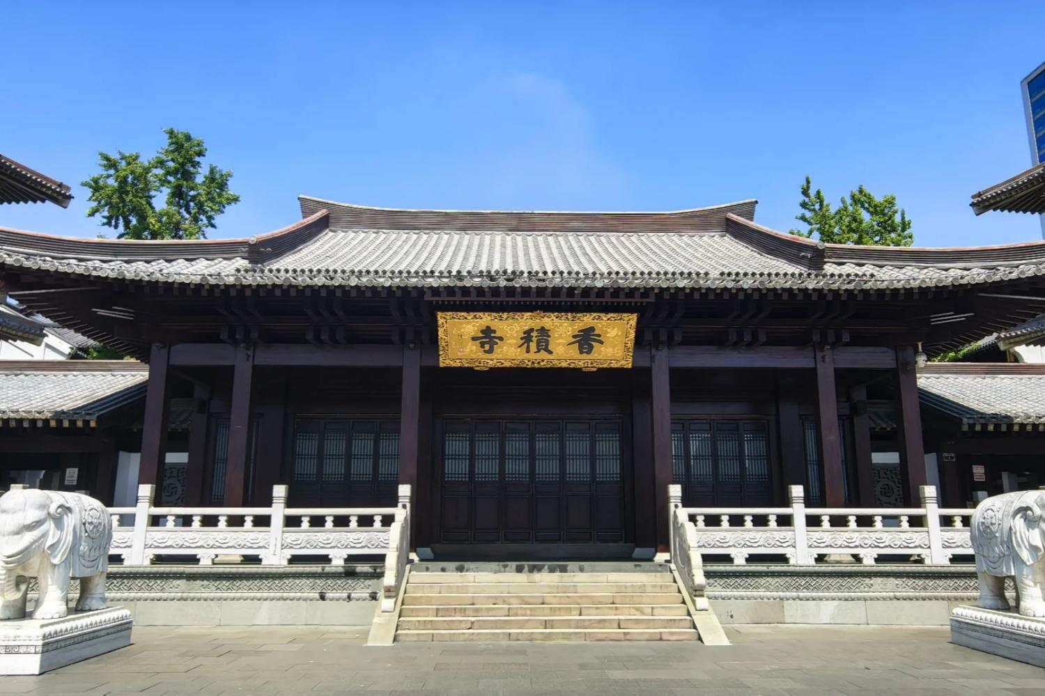 China Knives, Scissors and Swords Museum, China Umbrella Museum, China Fan Museum, Hangzhou Workmanship Demonstration Pavilion, Cruise on the Beijing-Hangzhou Grand Canal, Xiangji Temple, Umbrella Painting Experience