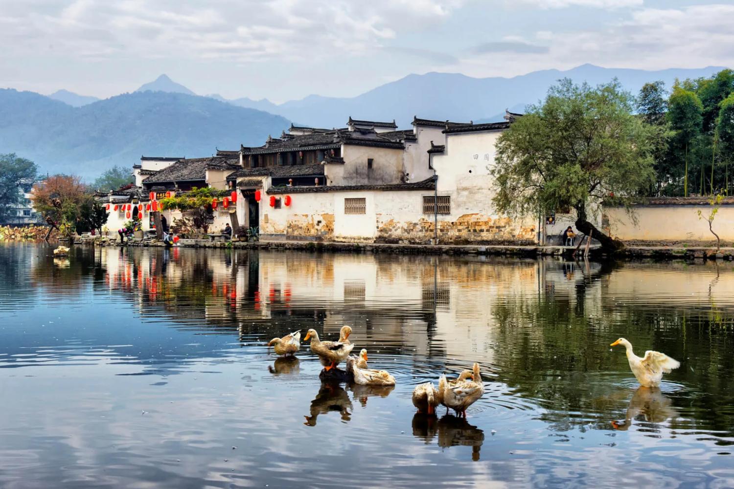 Hongcun Village, Departure