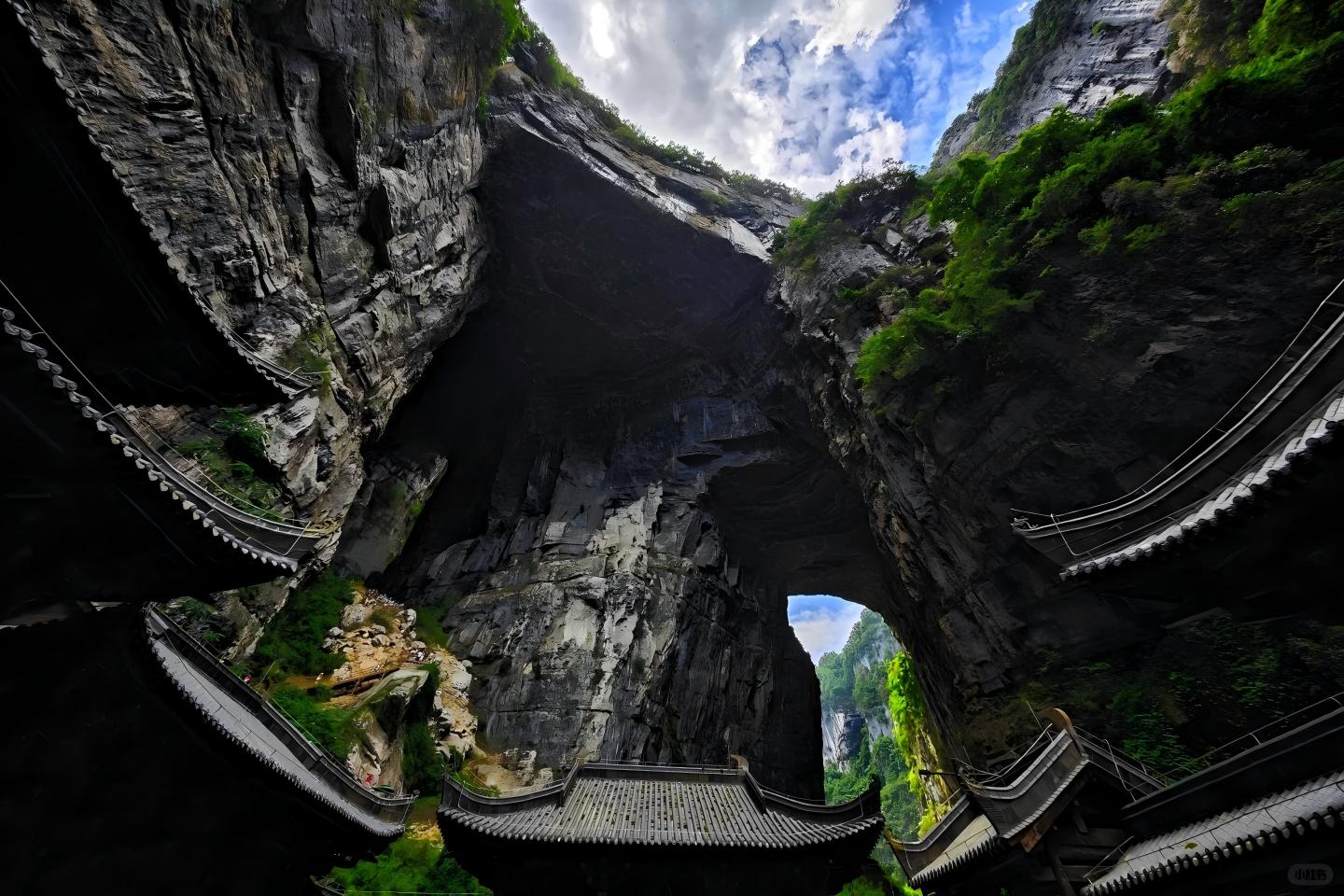 Nature's Masterpiece in Wulong